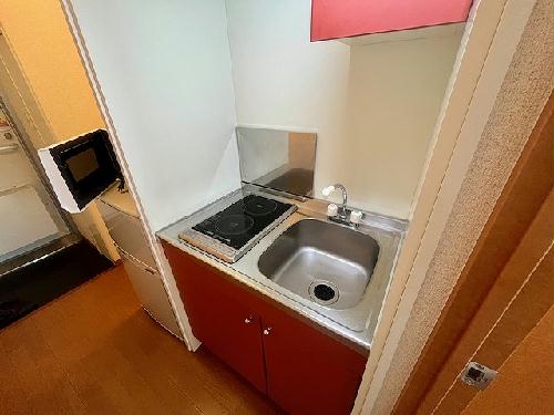 キッチン　設備・仕様は号室により異なる為、現状を優先いたします。