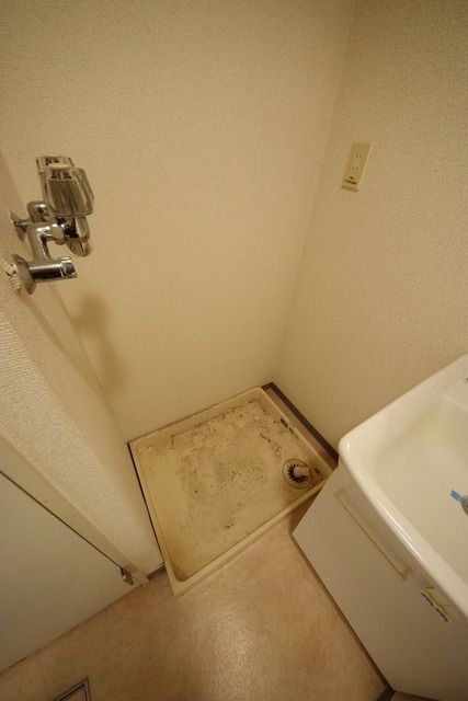その他設備　★リフォーム前、室内洗濯機置き場★