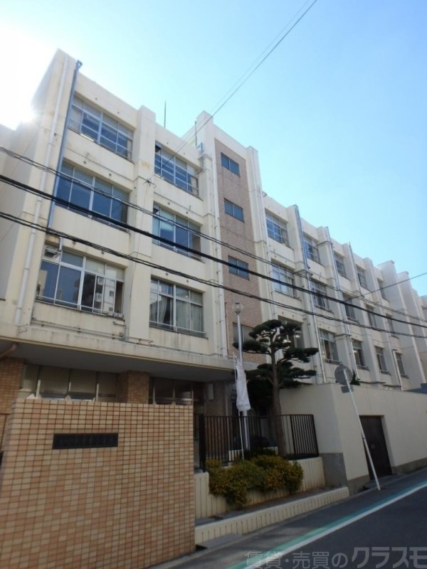 小学校　大阪市立常盤小学校（小学校）まで137m