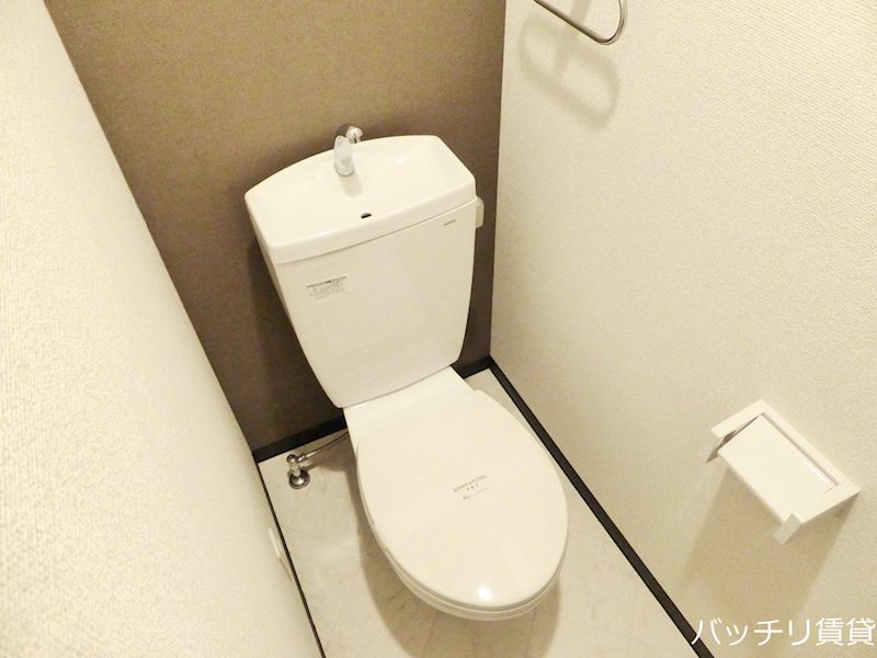 トイレ　※同シリーズ写真のため、現状優先。