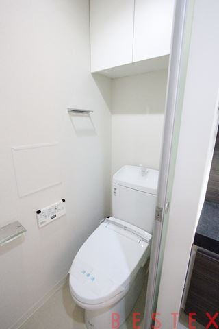 トイレ　※同建物内・別タイプの参考写真です。