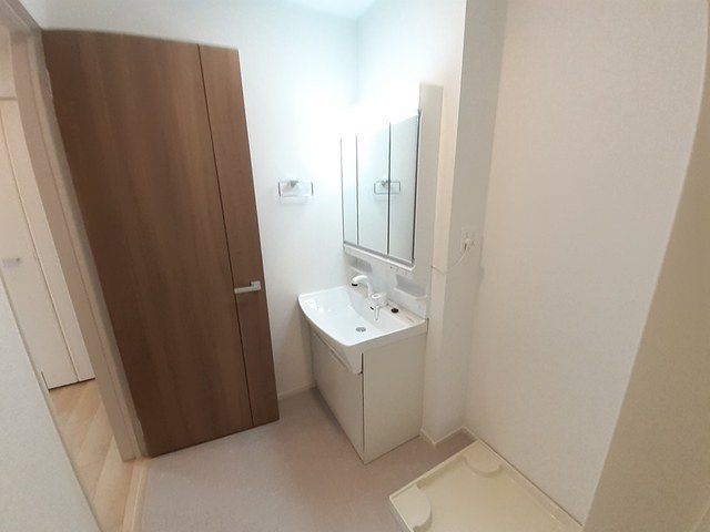 洗面設備　広い洗面スペース