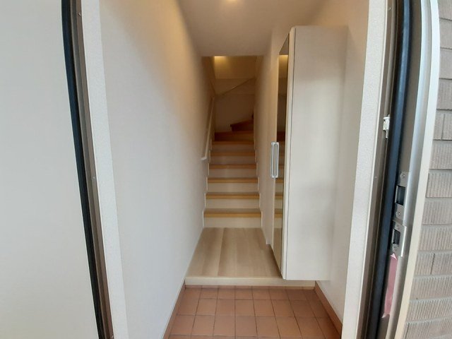 玄関　収納もある玄関です