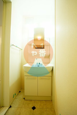 洗面設備　ネット無料。独立洗面台