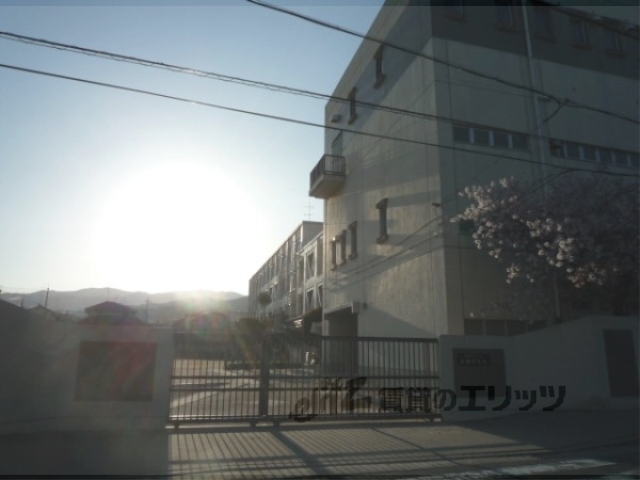 中学校　長岡中学校（中学校）まで1000m