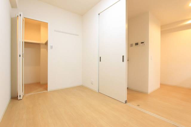 その他部屋・スペース　綺麗な寝室です