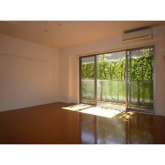 居室・リビング　洋室１４帖