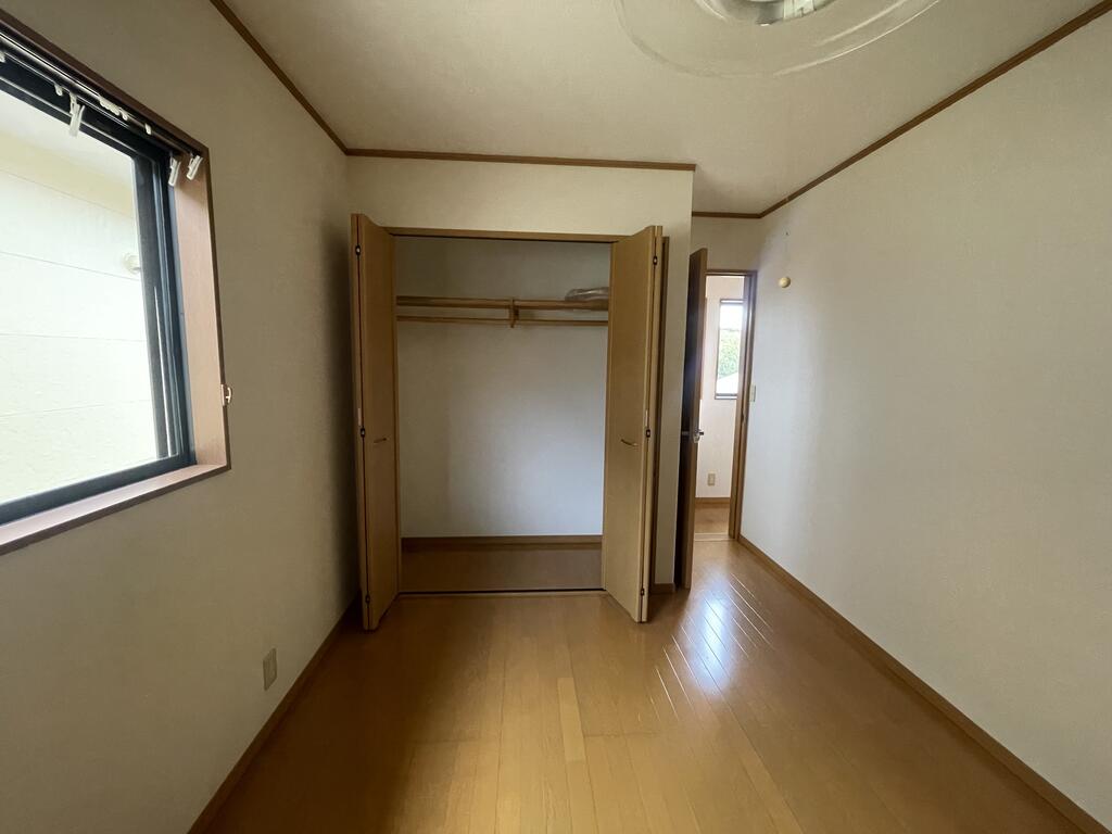 収納　2F洋室01の収納です。