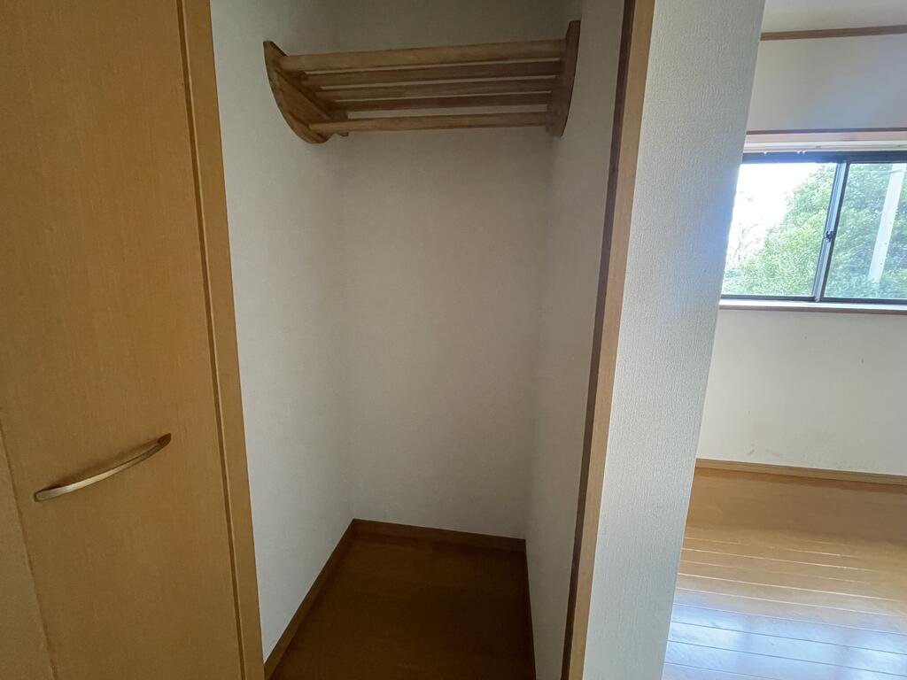 収納　2F洋室02の収納です。