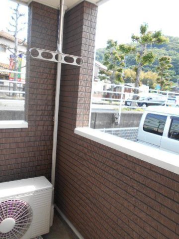 バルコニー　開放的で明るい空間を演出してくれるバルコニーです