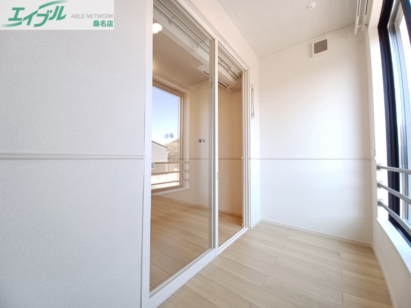 バルコニー　別部屋同タイプ