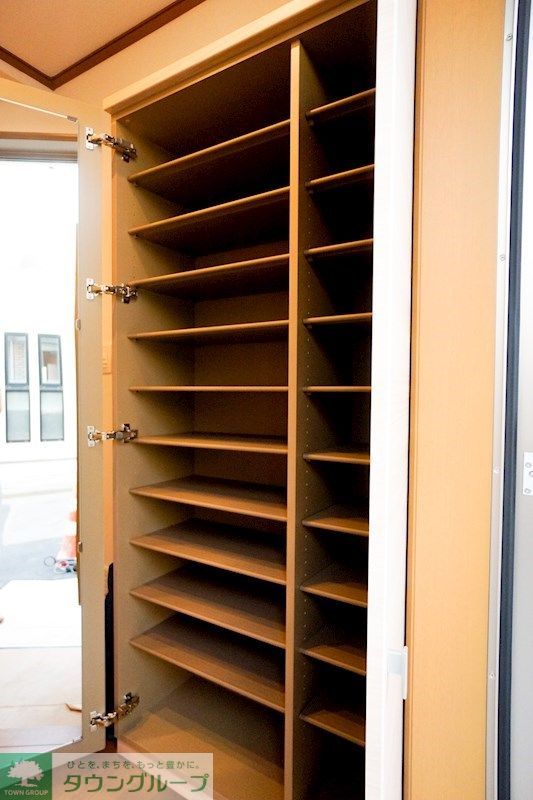 収納　シューズボックス