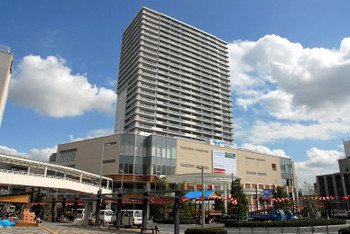 ショッピングセンター　越谷ツインシティ（ショッピングセンター）まで93m