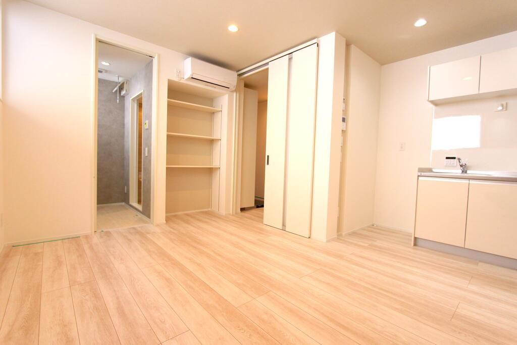 居室・リビング　こちらの居間で趣味の時間をお楽しみください