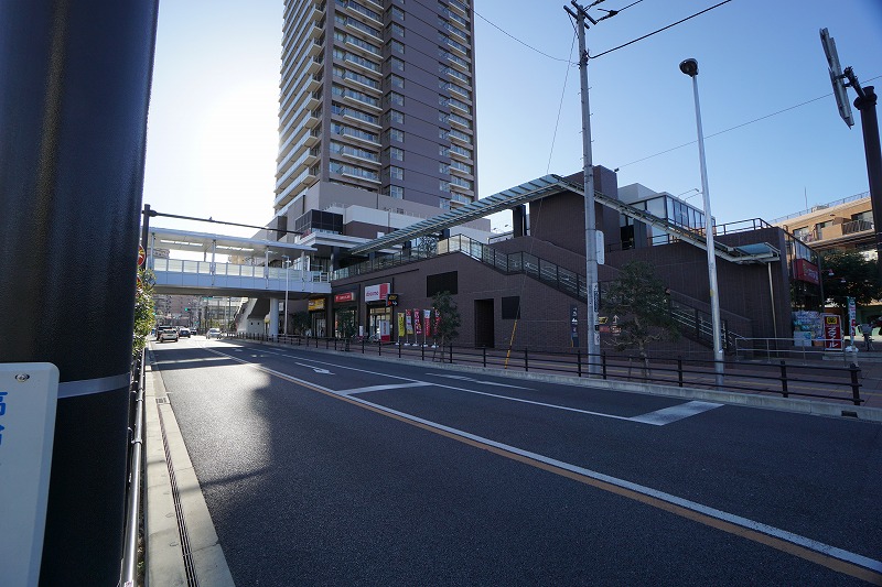 ショッピングセンター　ペアナード・オダサガ（ショッピングセンター）まで701m