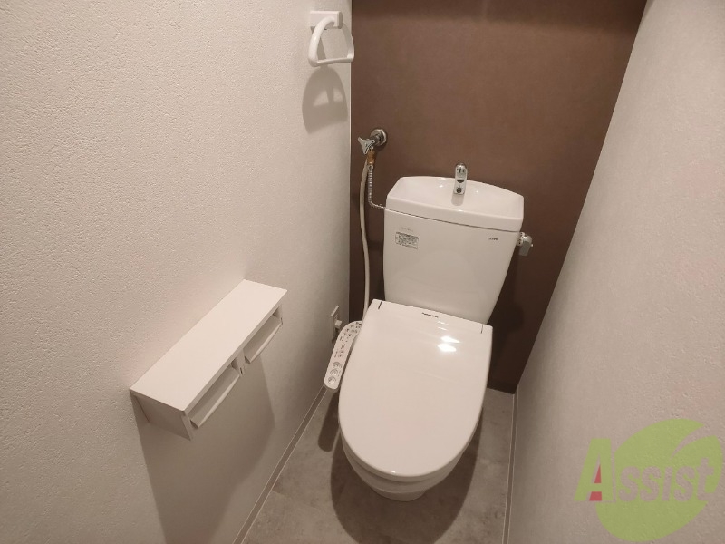トイレ　ウォシュレット機能がついたトイレ。安心して使用できますね。