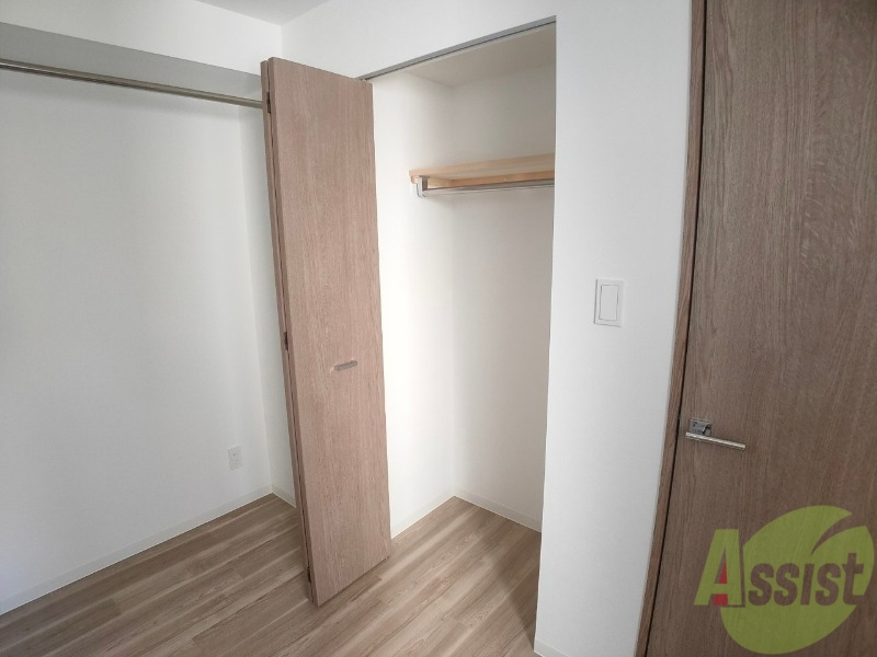 収納　クローゼットは奥行きもあり、荷物が多い方でも安心です。