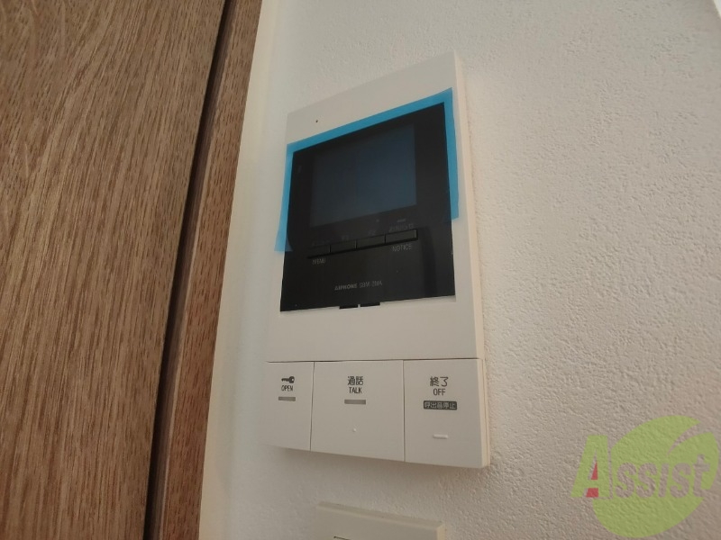 セキュリティ　ＴＶモニター付インターホンです。来客者の顔が見えるので安心！