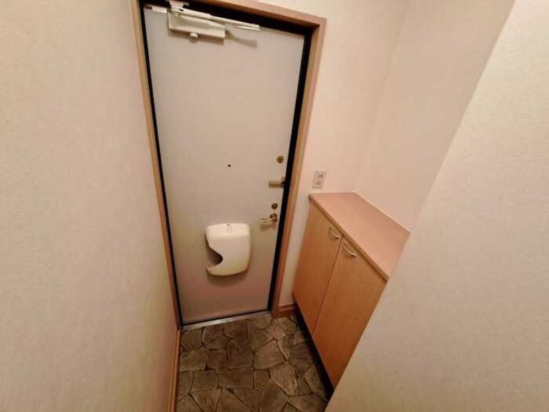 玄関　図面と現状に相違がある場合には現状を優先