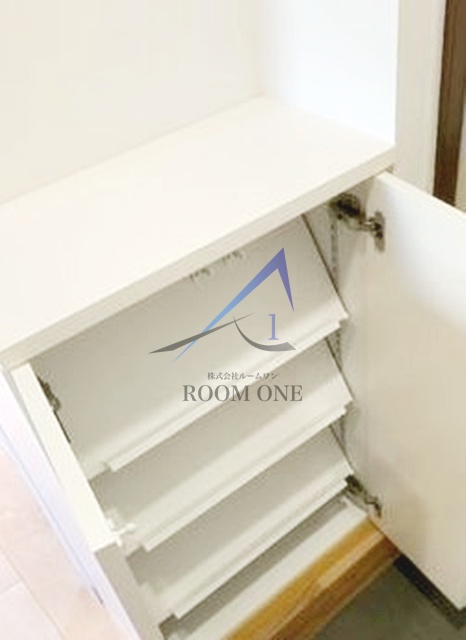 収納　シューズボックスです。