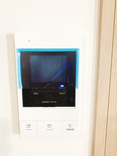 セキュリティ　モニター付きインターホンです。