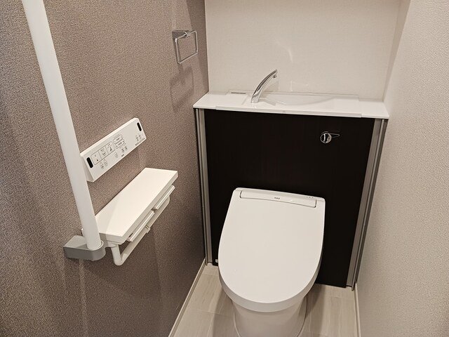 トイレ　清潔感のあるトイレです
