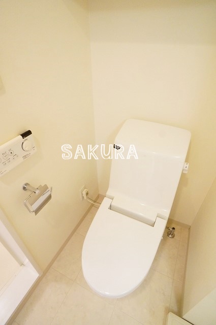 トイレ　嬉しい温水洗浄便座♪