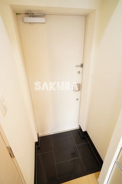 玄関　収納豊富なシューズボックスです♪