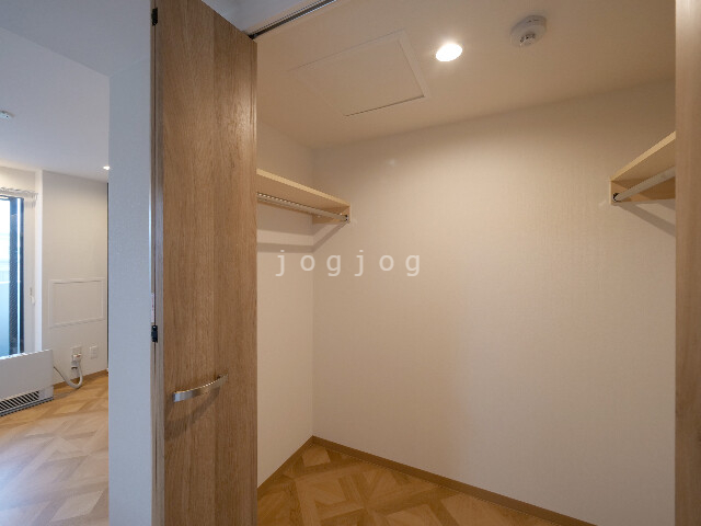 収納　ウォークインクローゼット