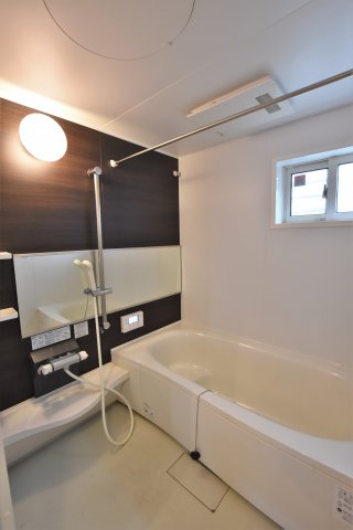 バス・シャワールーム　同物件、類似間取りのイメージ写真です