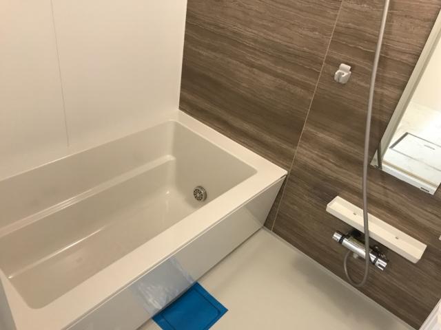 バス・シャワールーム　バス