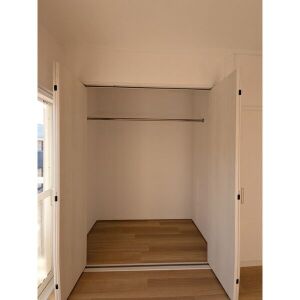 収納　別部屋リノベーション済みのお写真になります。 色合い等異なる