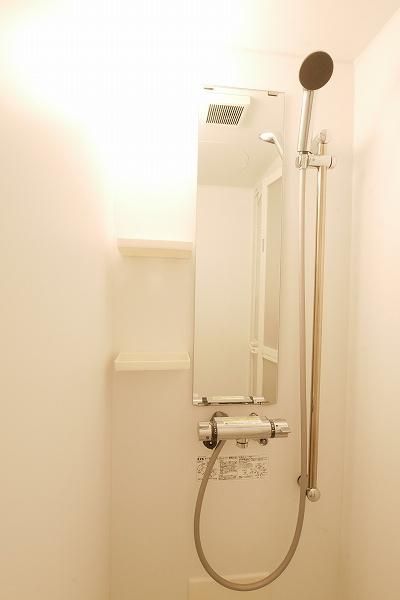 バス・シャワールーム　シャワールーム