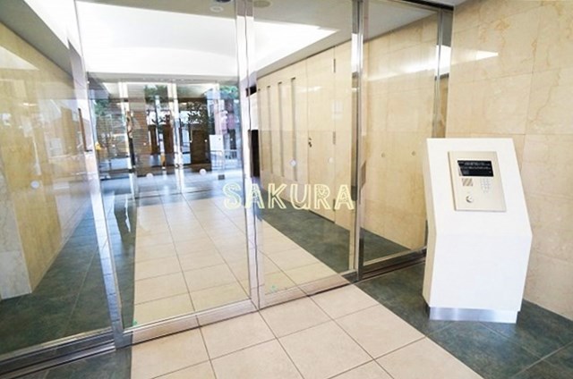 エントランス　管理の行き届いたエントランスです♪