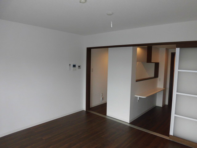 居室・リビング　類似画像・現況優先