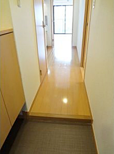 玄関　【横浜駅まで徒歩圏内の好立地！】