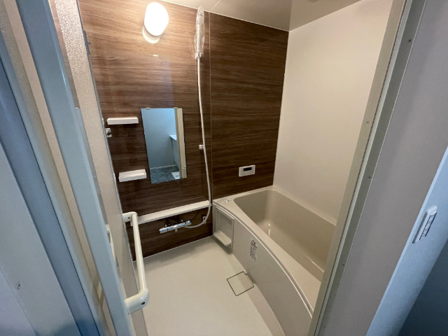 バス・シャワールーム　他の部屋の参考写真です。