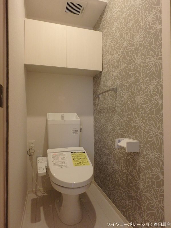 トイレ　写真は同型タイプ