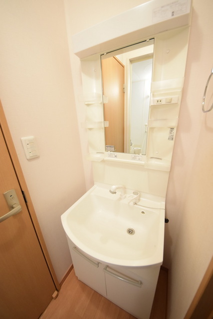 洗面設備　☆あれ、寝ぐせが付いてたっ☆