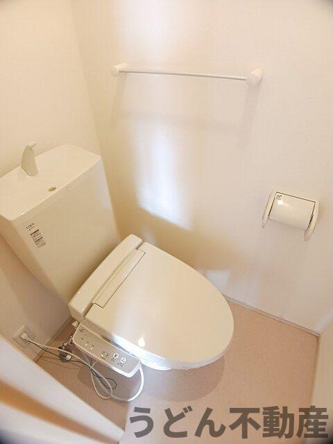 トイレ　うどん県のお部屋探しはうどん不動産へ うどんちゃんとLINE