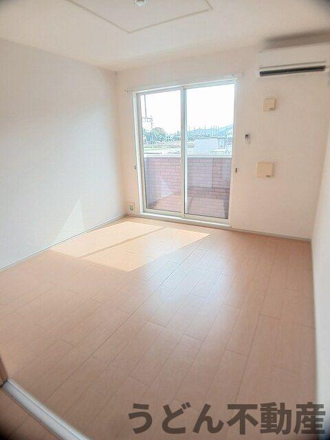 居室・リビング　うどん県のお部屋探しはうどん不動産へ うどんちゃんとLINE