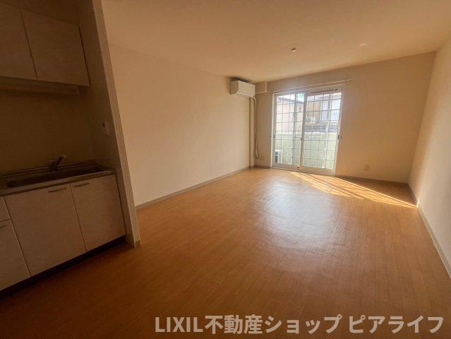 居室・リビング　※写真は別室です