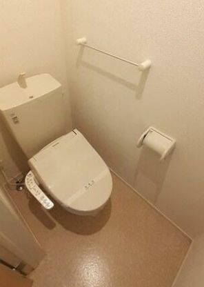 トイレ　シンプルで使いやすいトイレです