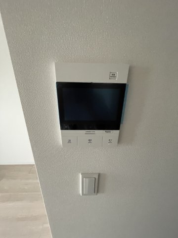 セキュリティ　安心のTVモニター付きインターホン