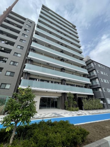 建物外観　インターネット無料！のマンションです。