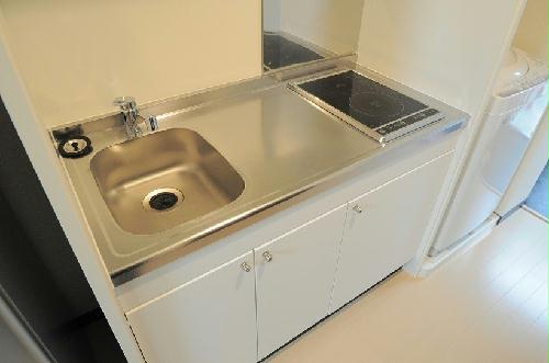 キッチン　設備・仕様は号室により異なる為、現況を優先致します。