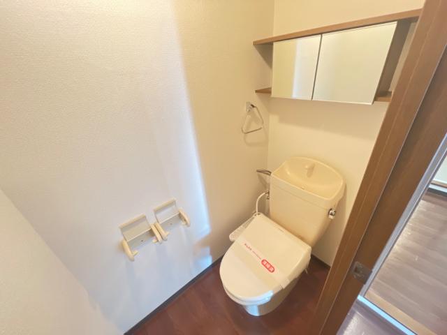 トイレ　シャワー付トイレ