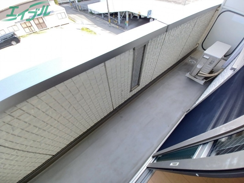 バルコニー　同型参考写真