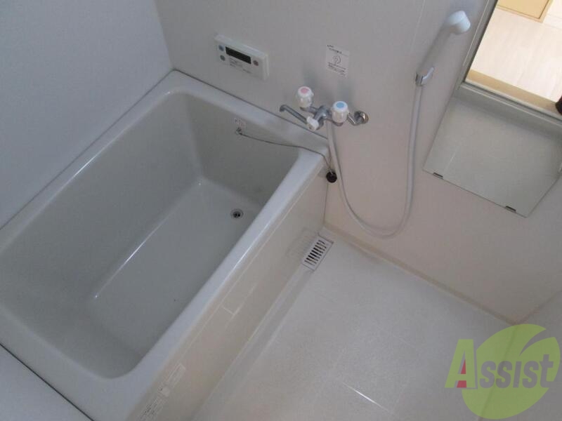 バス・シャワールーム　一日の疲れを取ってください。