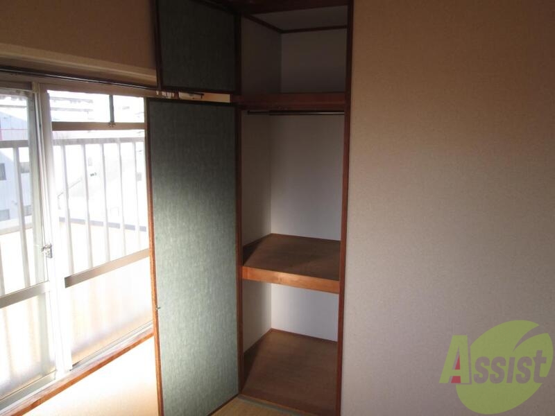 収納　お布団も収納出来ますね。